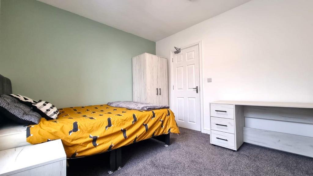 Bedroom 2.jpeg