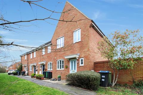 3 bedroom end of terrace house for sale, Samuel Close, Newport Pagnell