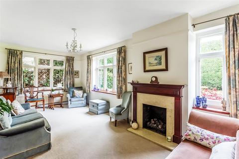 4 bedroom detached house for sale - OTTWAYS LANE, ASHTEAD, KT21