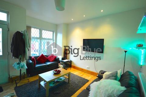 4 bedroom property to rent, 31 Hessle Mount, Hyde Park, Leeds LS6