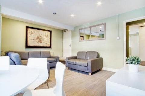 undefined, Queens Road, Leeds LS6