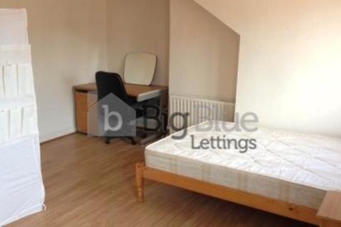 2 bedroom terraced house to rent, 55 Harold Place, Hyde Park, Leeds LS6