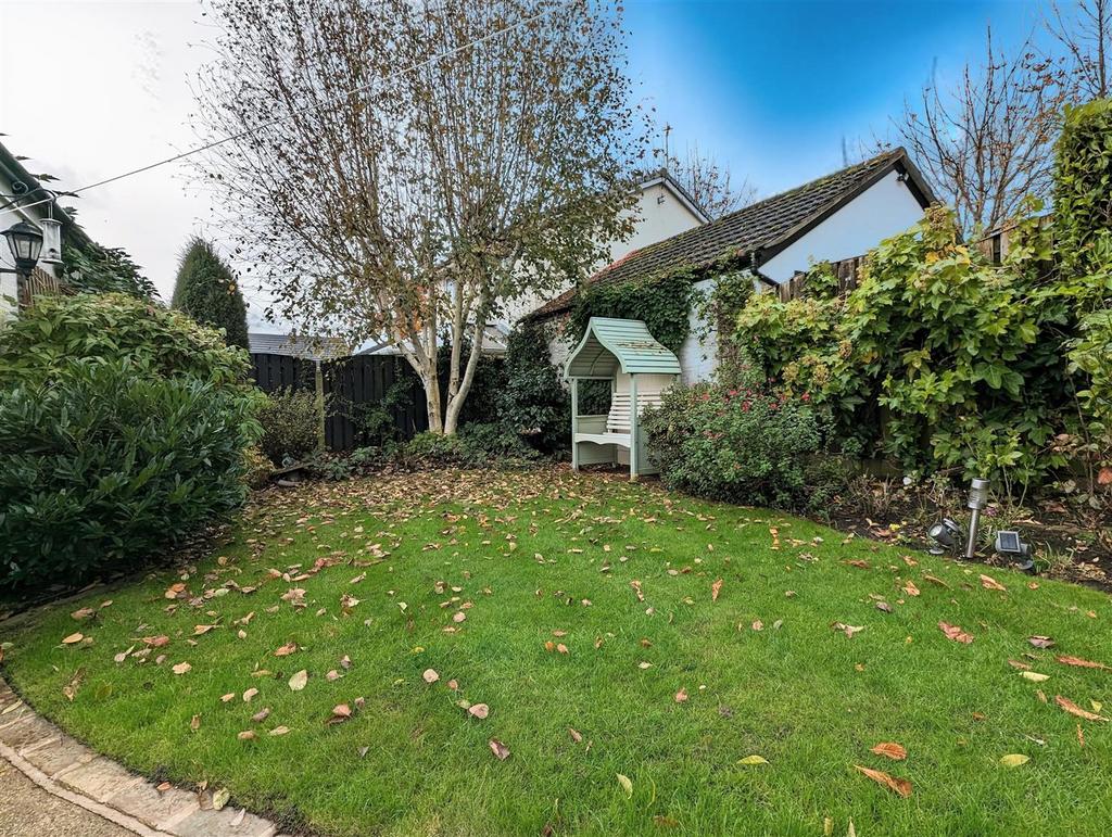Church Road, Warton 4 bed detached house for sale £440,000