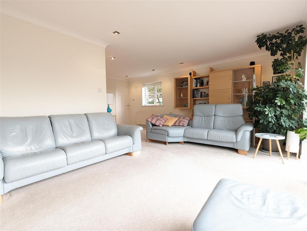 Church Road, Warton 4 bed detached house for sale £440,000