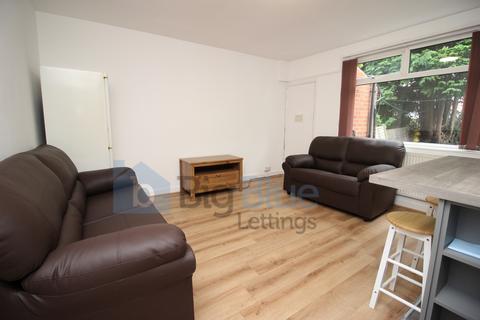 4 bedroom terraced house to rent, 222 Cardigan Lane, Hyde Park, Leeds LS6