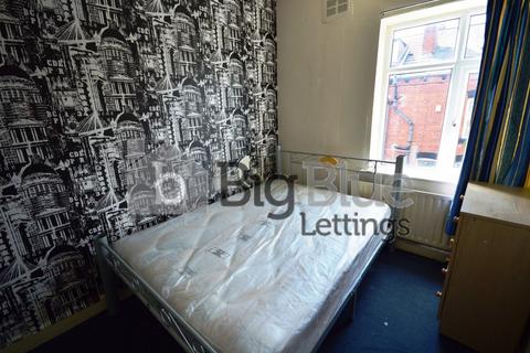 4 bedroom terraced house to rent, 7 Thornville Street, Hyde Park, Leeds LS6