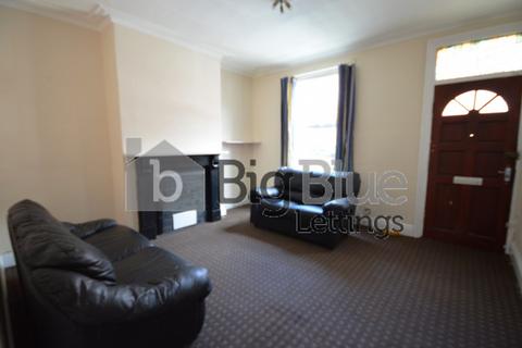 4 bedroom terraced house to rent, 7 Thornville Street, Hyde Park, Leeds LS6