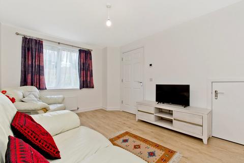 3 bedroom terraced house for sale, Rosslyn Court, Kirkcaldy, KY1