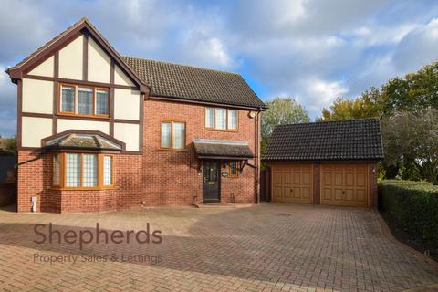 4 bedroom detached house for sale - Acacia Close, West Cheshunt EN7