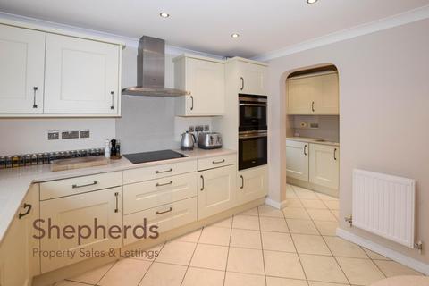 4 bedroom detached house for sale, Acacia Close, West Cheshunt EN7