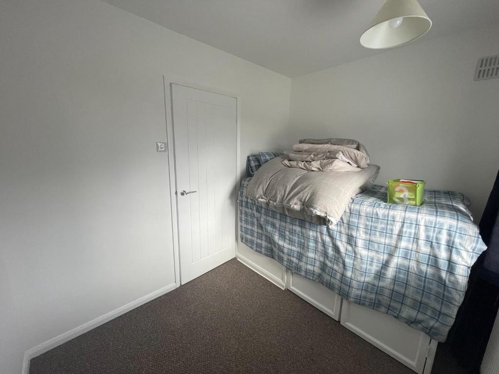 Bed 3.jpeg