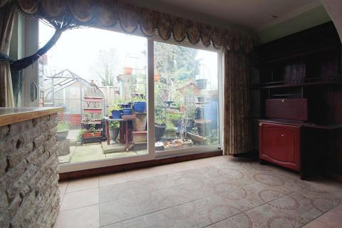 2 bedroom semi-detached bungalow for sale, Berners Close, Cippenham
