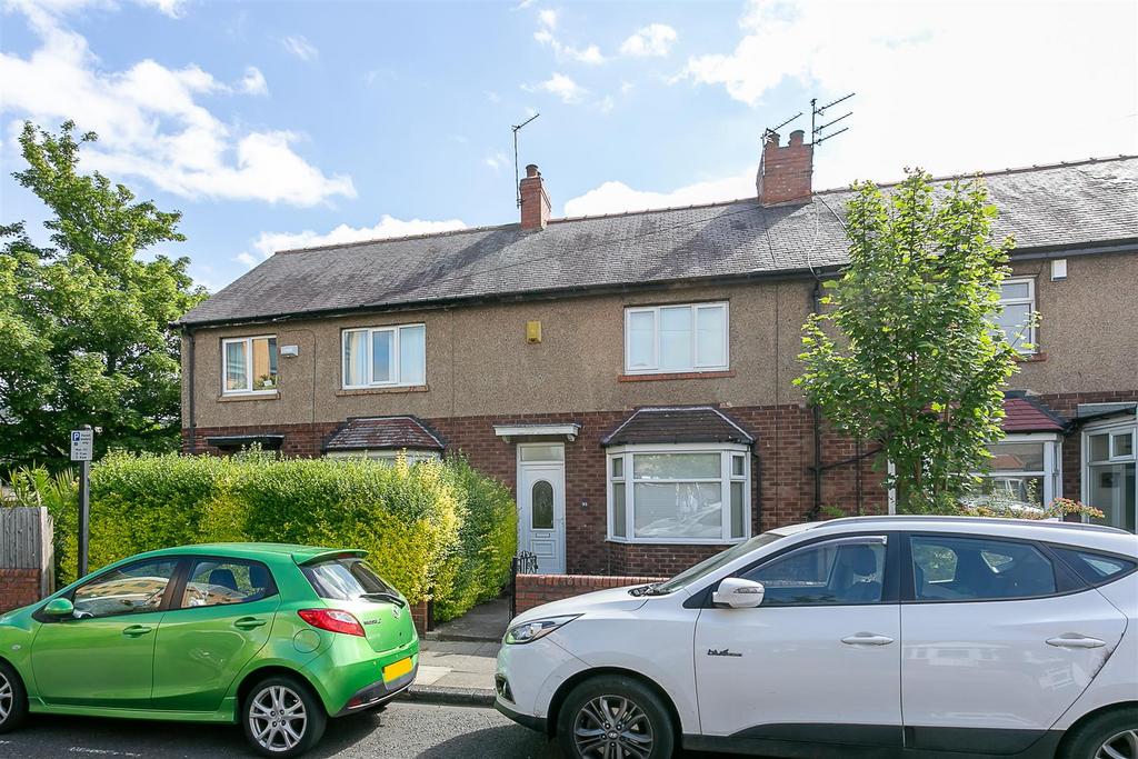 Regent Road North, Gosforth... 2 bed terraced house £1,100 pcm (£254 pw)