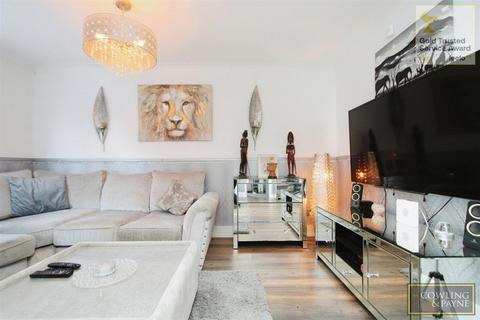 41 Brackley Crescent, Basildon, SS13 1RA