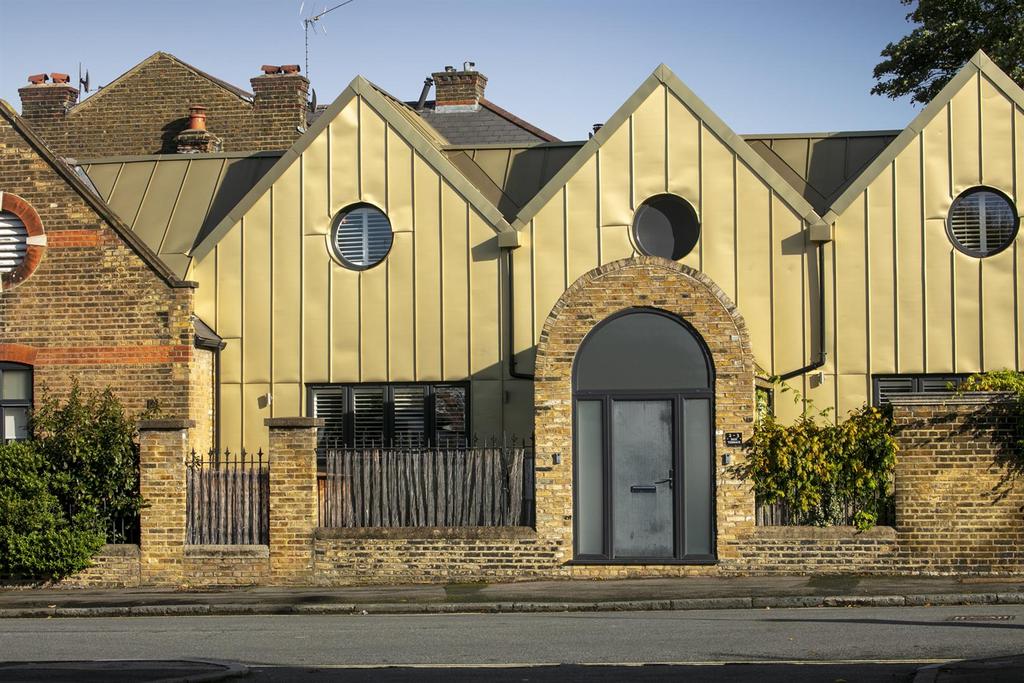 Consort Road, Peckham, SE15 2 bed terraced house for sale £600,000