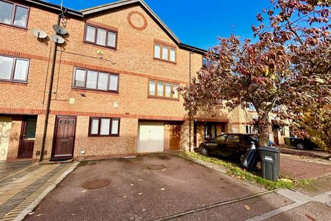 3 bedroom terraced house for sale, Chetwode Avenue, Monkston, Milton Keynes, MK10