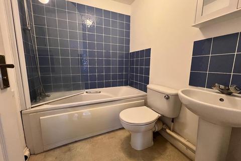 1 Well Lane, Rothwell, Kettering, NN14 6DQ