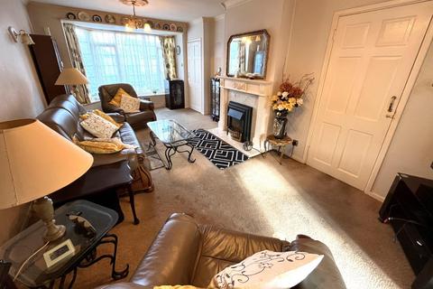 3 bedroom semi-detached house for sale, Brackenwood Drive, Roundhay, Leeds
