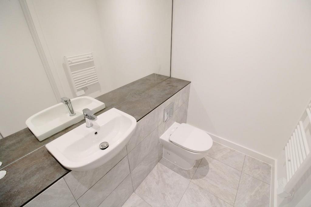 En Suite Shower Room