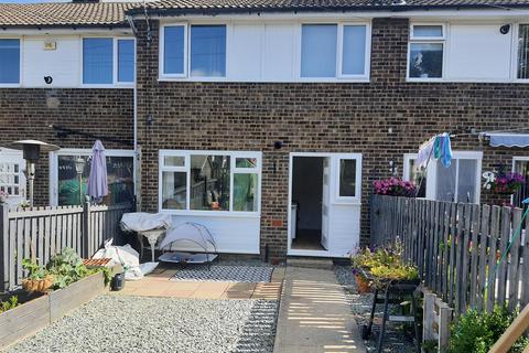 3 bedroom townhouse to rent - Cheltenham Road, Wrose, Bradford