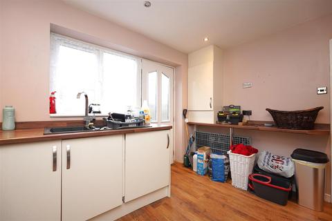 6 Langdale Grove, Barrow-in-furness, LA13 9QF