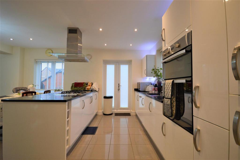 Kitchen A.JPG