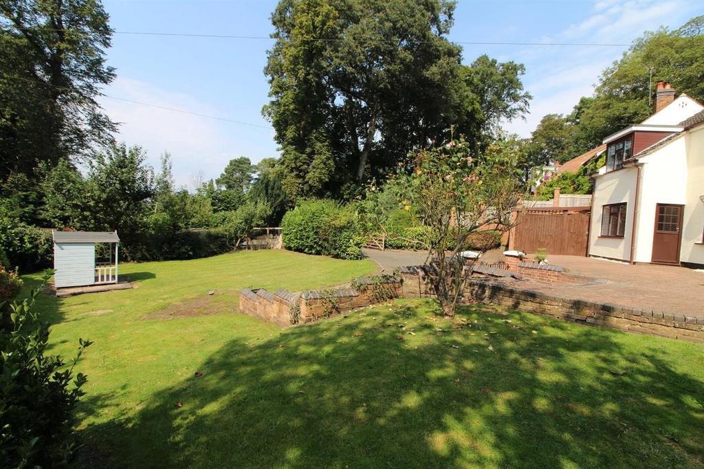 Bridgnorth Road, Stourton 3 bed cottage £1,500 pcm (£346 pw)
