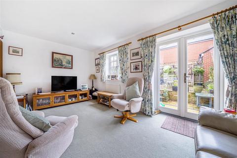3 bedroom semi-detached house for sale - Wordsworth Way, Devizes