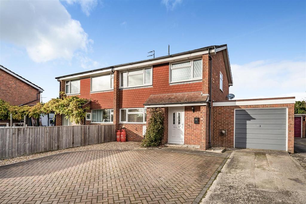 Fiddington Clays, Market Lavington 3 bed semidetached house for sale