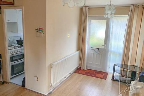 42 Abbots Field, Gravesend, DA12 5JA