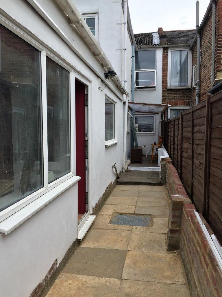 Toronto Road, Portsmouth 4 bed terraced house £650 pcm (£150 pw)