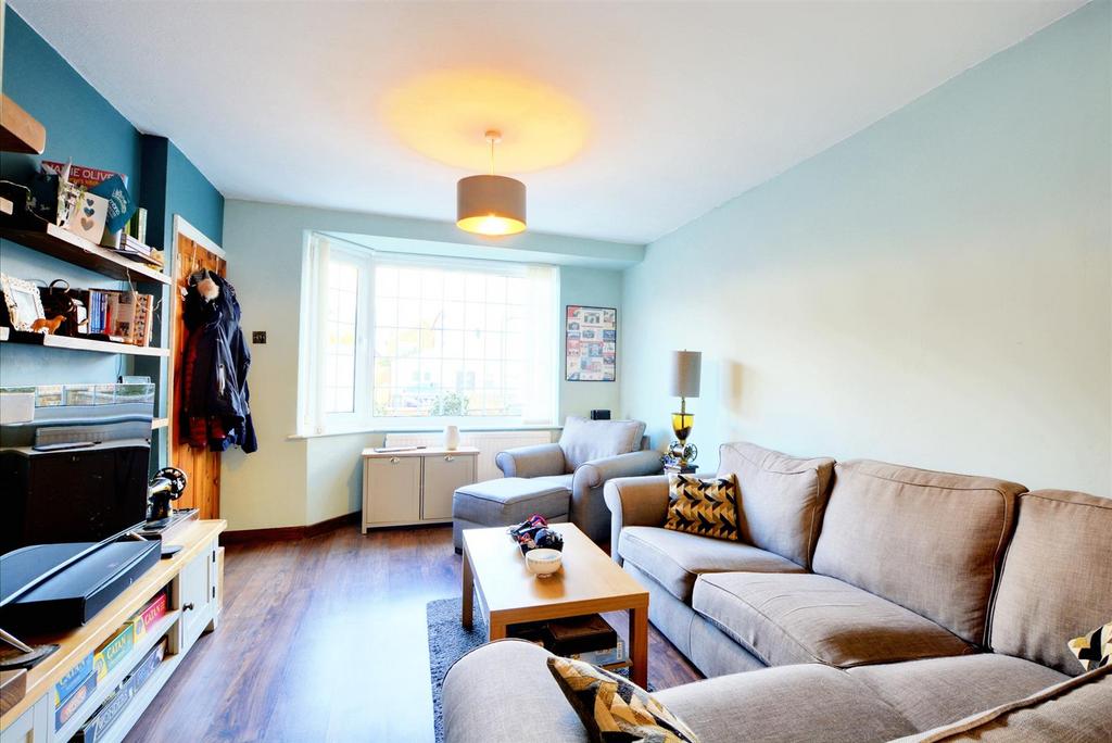 Baskin Lane 2 bed semidetached house for sale £220,000
