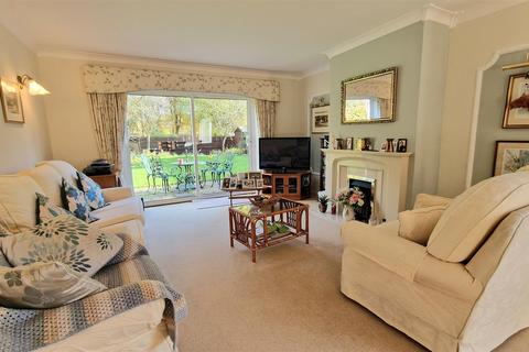 4 bedroom detached bungalow for sale - Main Street, Church Broughton, Derby