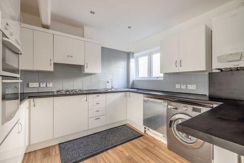 2 Holmlea Road, Datchet, Slough, SL3 9HQ