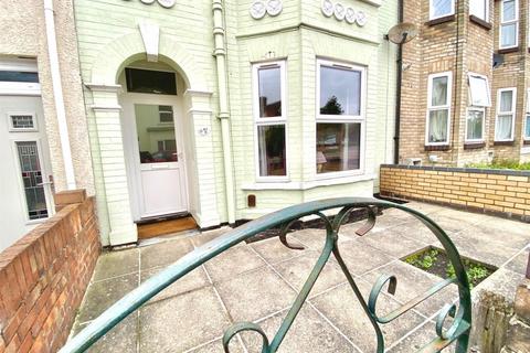 2 bedroom house for sale, Haward Street, Lowestoft, Suffolk, NR32