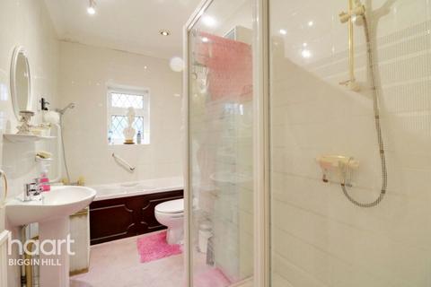 310 Main Road, Biggin Hill, Westerham, TN16 3JE
