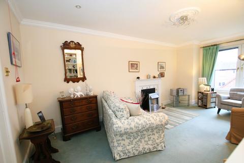 2 bedroom flat for sale, Lions Hall, Saint Swithun Street, Winchester