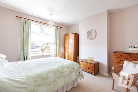 5 Ashlyn Grove, Hornchurch, RM11 2EG