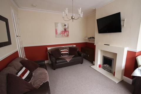 2 bedroom terraced house to rent - Clifton Terrace, Leeds, West Yorkshire, LS9