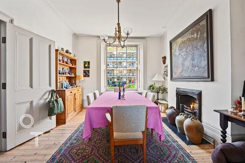 42 Albert Street, London, NW1 7NU