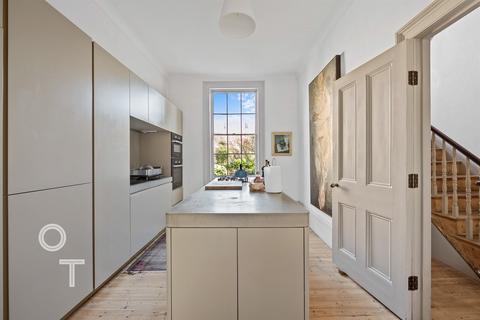 42 Albert Street, London, NW1 7NU