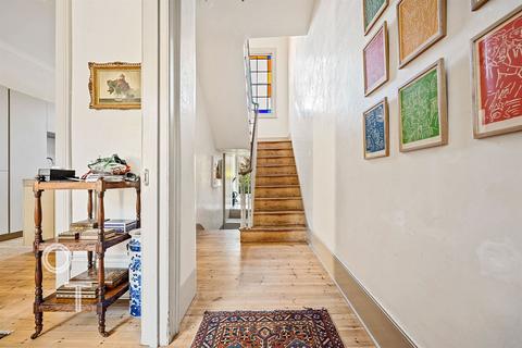 42 Albert Street, London, NW1 7NU