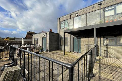 2 bedroom apartment to rent - Braxfield Road, Brockley, London, SE4