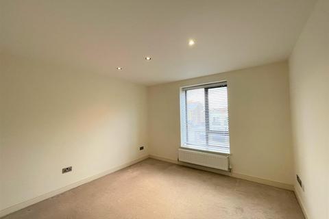 2 bedroom apartment to rent - Braxfield Road, Brockley, London, SE4