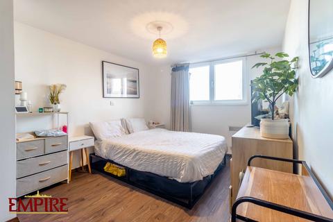 2 bedroom flat for sale - New Coventry Road, Birmingham, B26