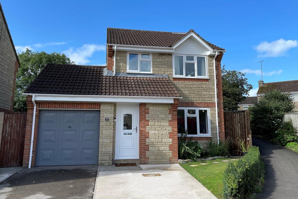 Wincanton, Somerset, BA9 3 bed detached villa for sale £345,000