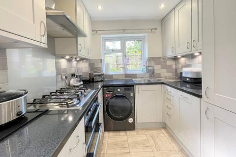 23 Blackmore Chase, Wincanton, BA9 9SB