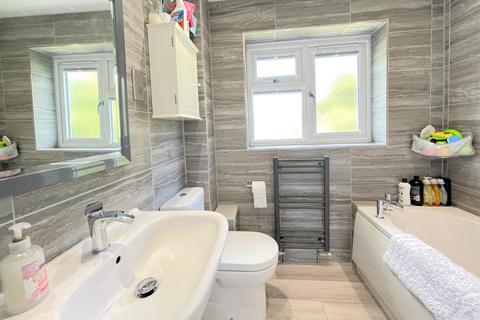 23 Blackmore Chase, Wincanton, BA9 9SB