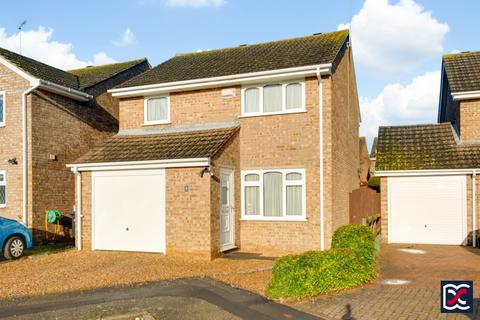 5 Cricklade Close, Northampton, NN3 3HE