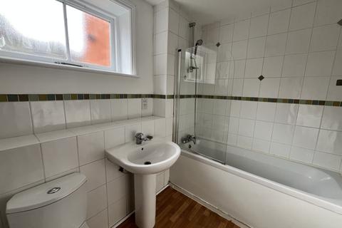 2 bedroom flat for sale - Kingsnorth Gardens, Folkestone, CT20